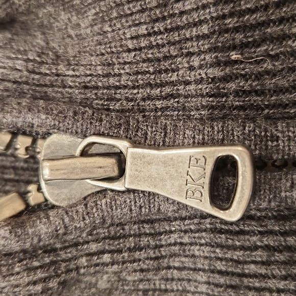 BKE Slim Fit Quarter Zip Argyle Sweater - Picture 3 of 8